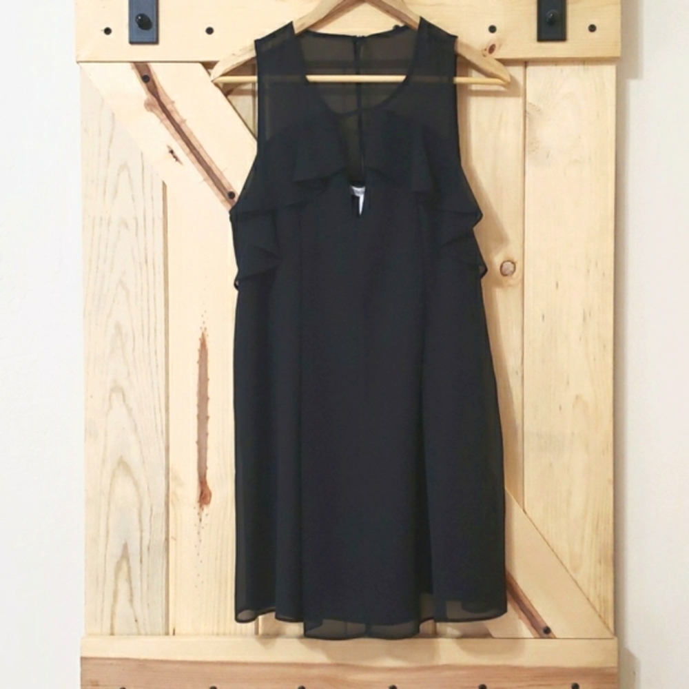 NWT BCBGeneration Keyhole Black Dress Size XS
